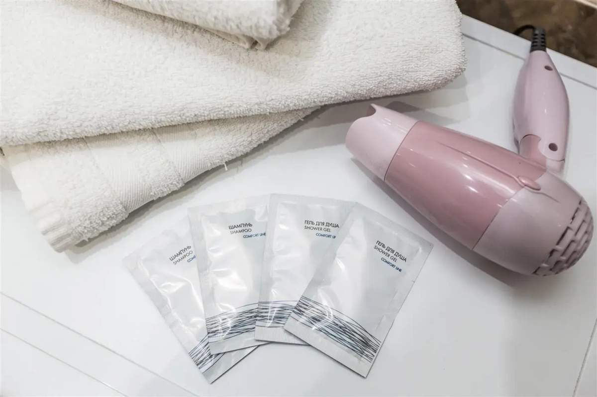 Апартаменты студия в светлых тонах в новостройке