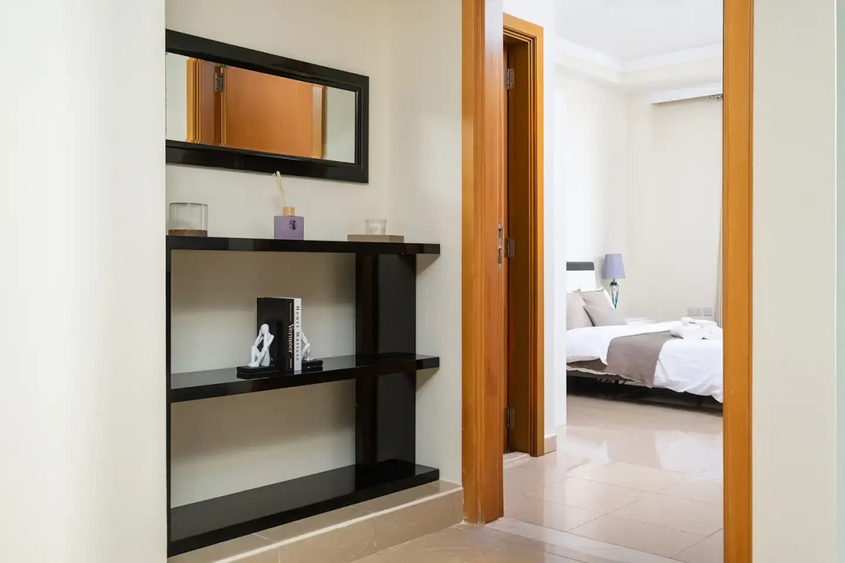 Апартаменты Welcome Home in Marina Crown 1 Спальня с Балконом