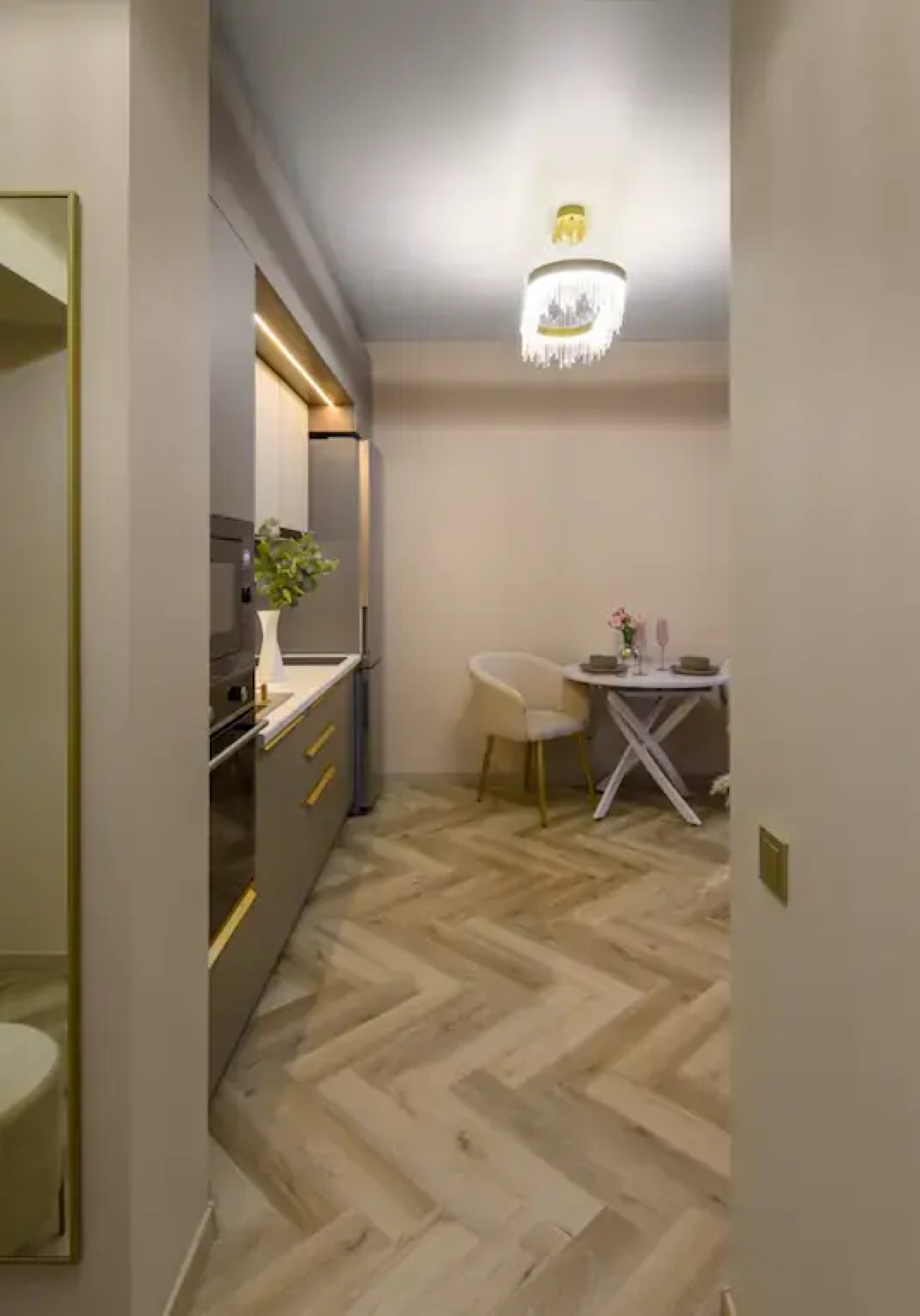 Апартаменты KrasLoft в ЖК Бульвар Цветов на 4 человек