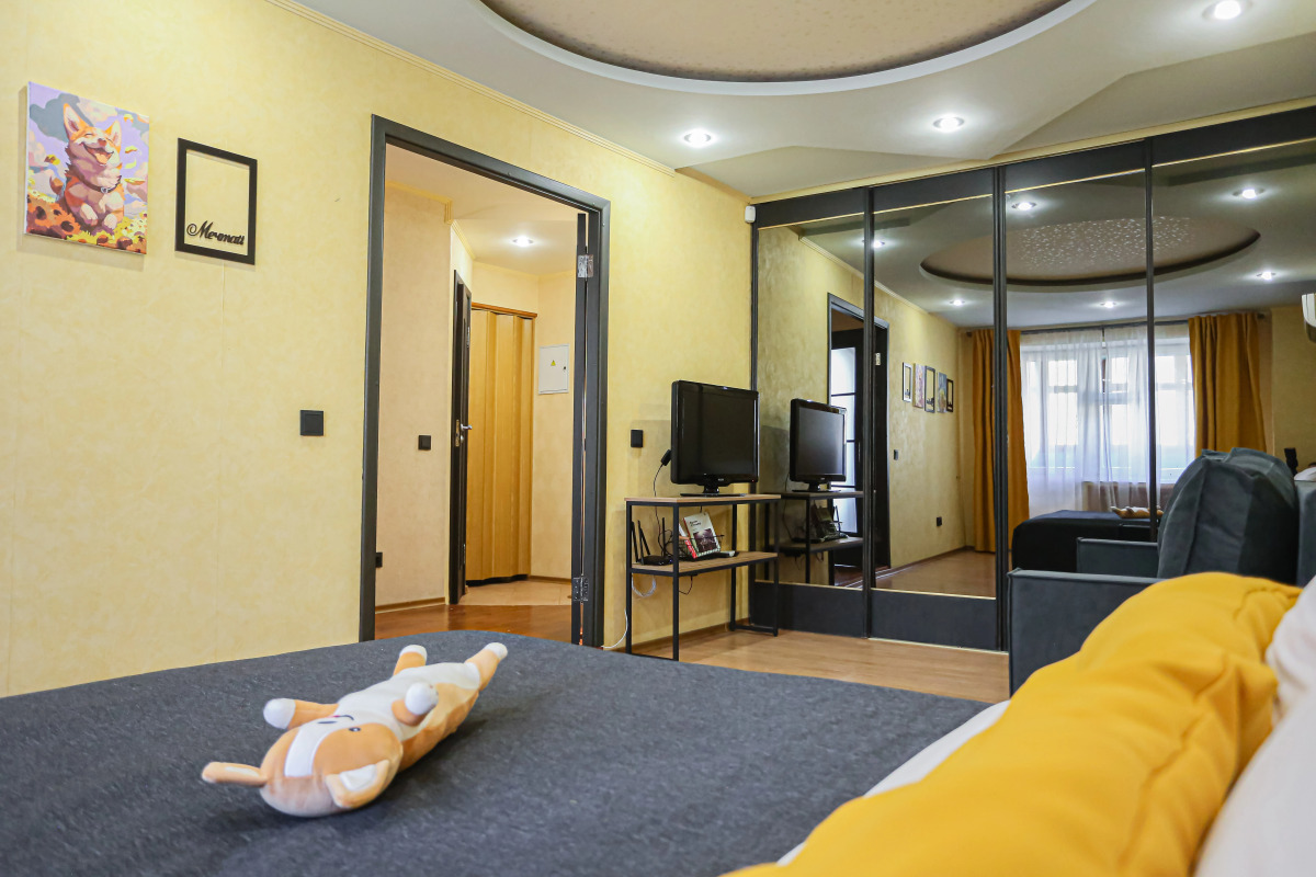 Апартаменты. У нас лучше, чем дома SunSet Родионова 193. КОРГИ