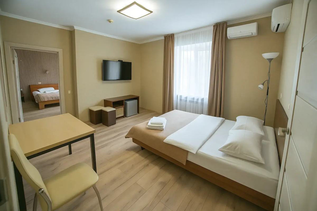 Отель Парадис