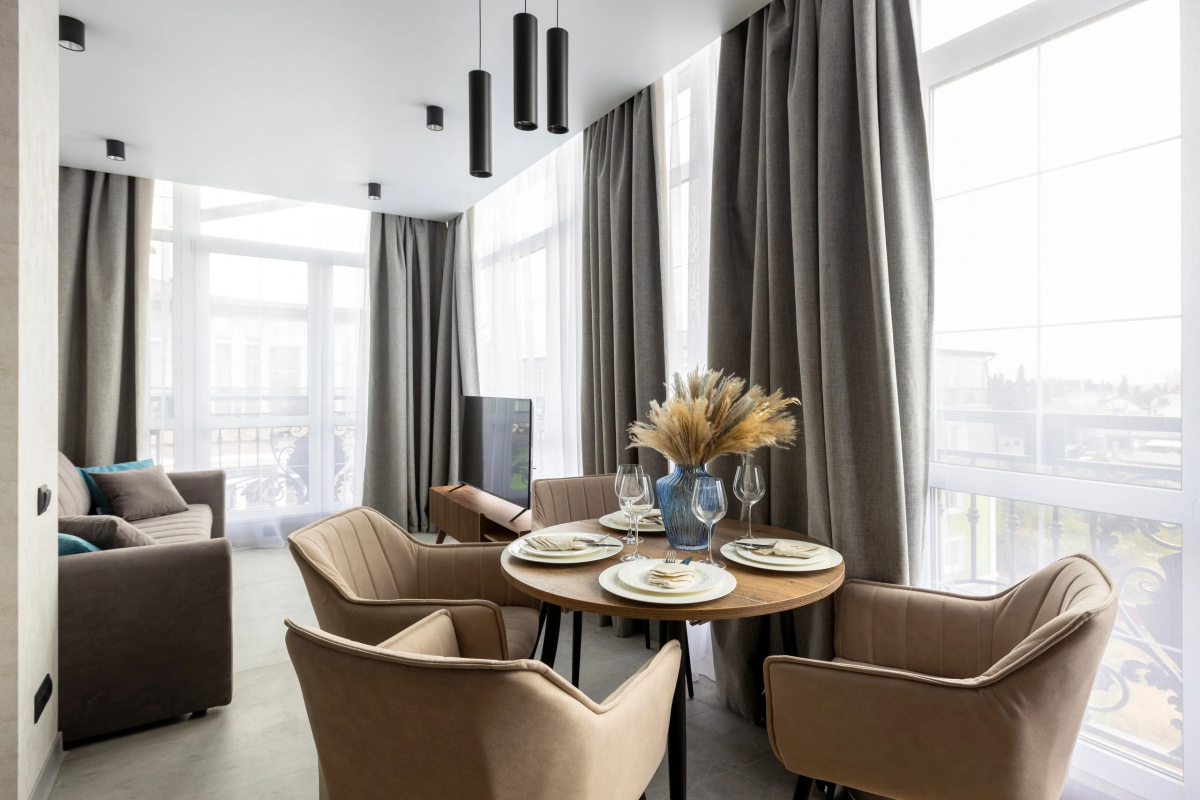 Апартаменты Red Apartments Арт Лайт Адриан