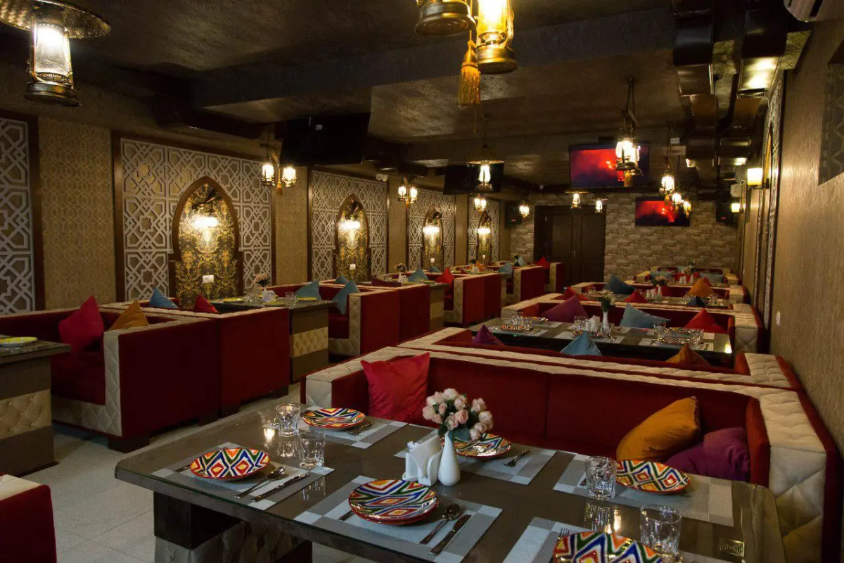 Отель Alexander