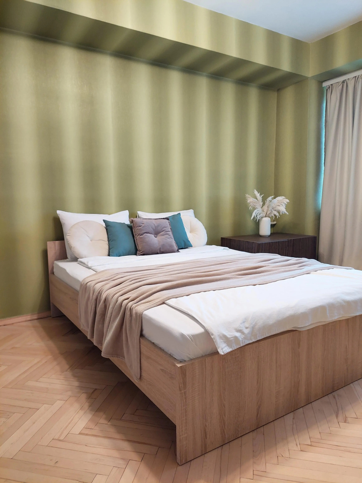 Апартаменты Островитянова 21