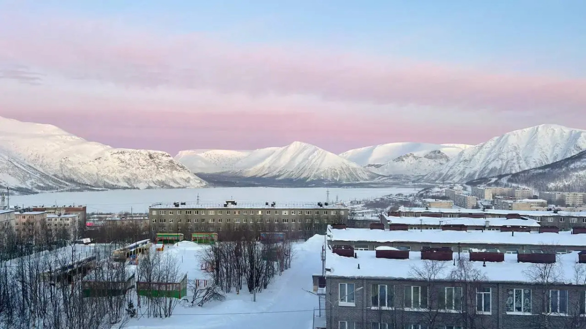 Квартира Уютная 2-к с Потрясающим Видом на Горы и Озеро