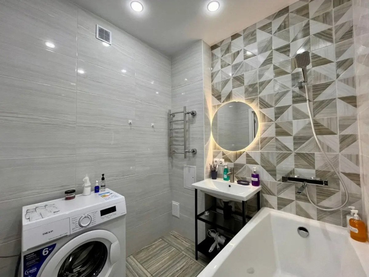 Квартира Просторная 2Комнатная Рядом с Аэропортом на Гусарской