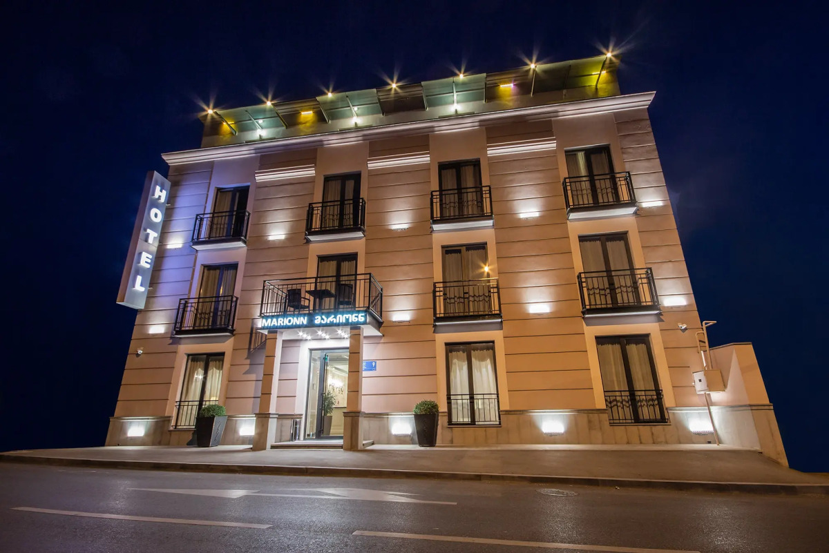 Отель Marionn