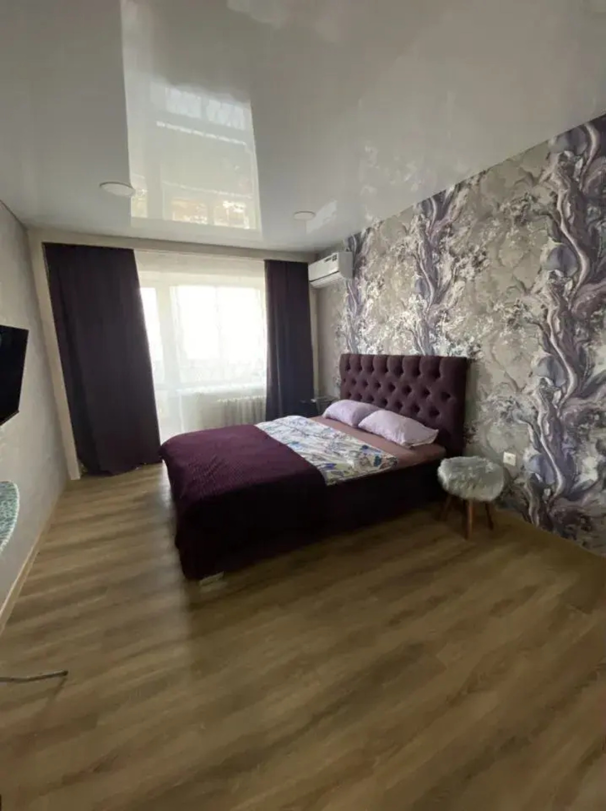 Квартира четырехкомнатная на Цюрупы, 84