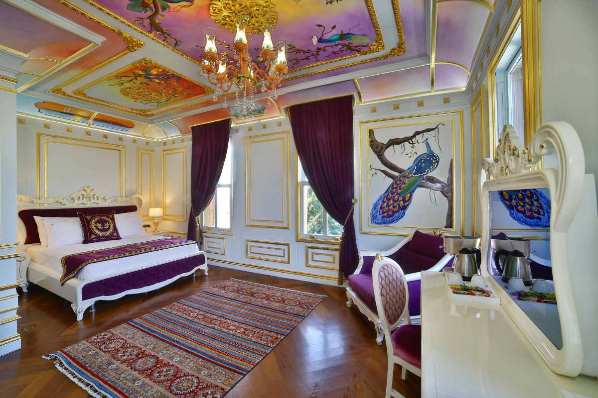 Отель Seven Hills Palace