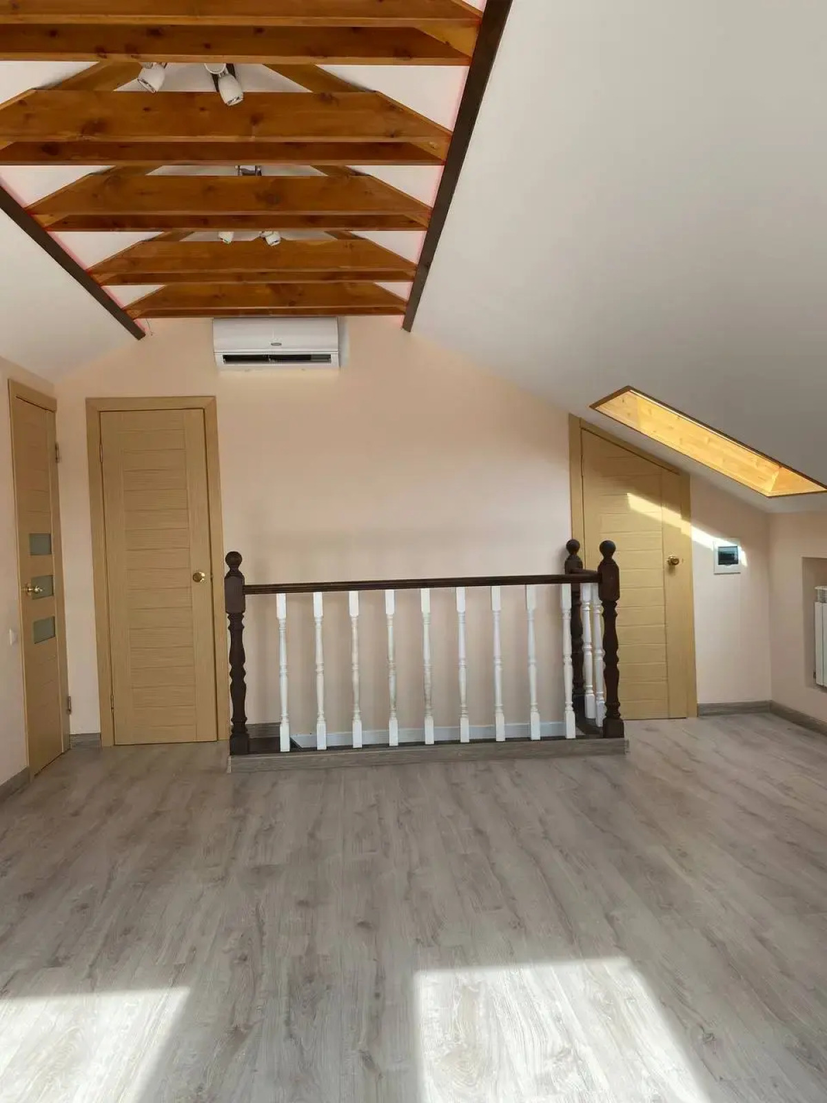 Апартаменты Семейные Двухуровневые Айсберг