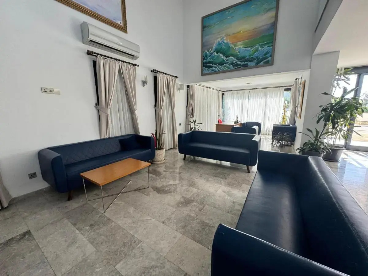 Bellapais Oasis Hotel