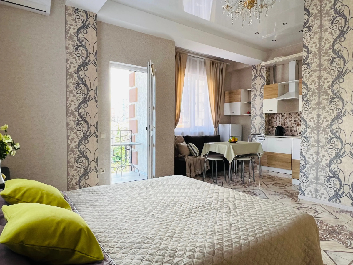 Апартаменты в центральном Сочи рядом с морем