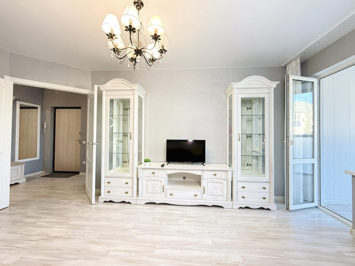 Апартаменты Шикарные трёхкомнатные в центре города вблизи Мамаева Кургана