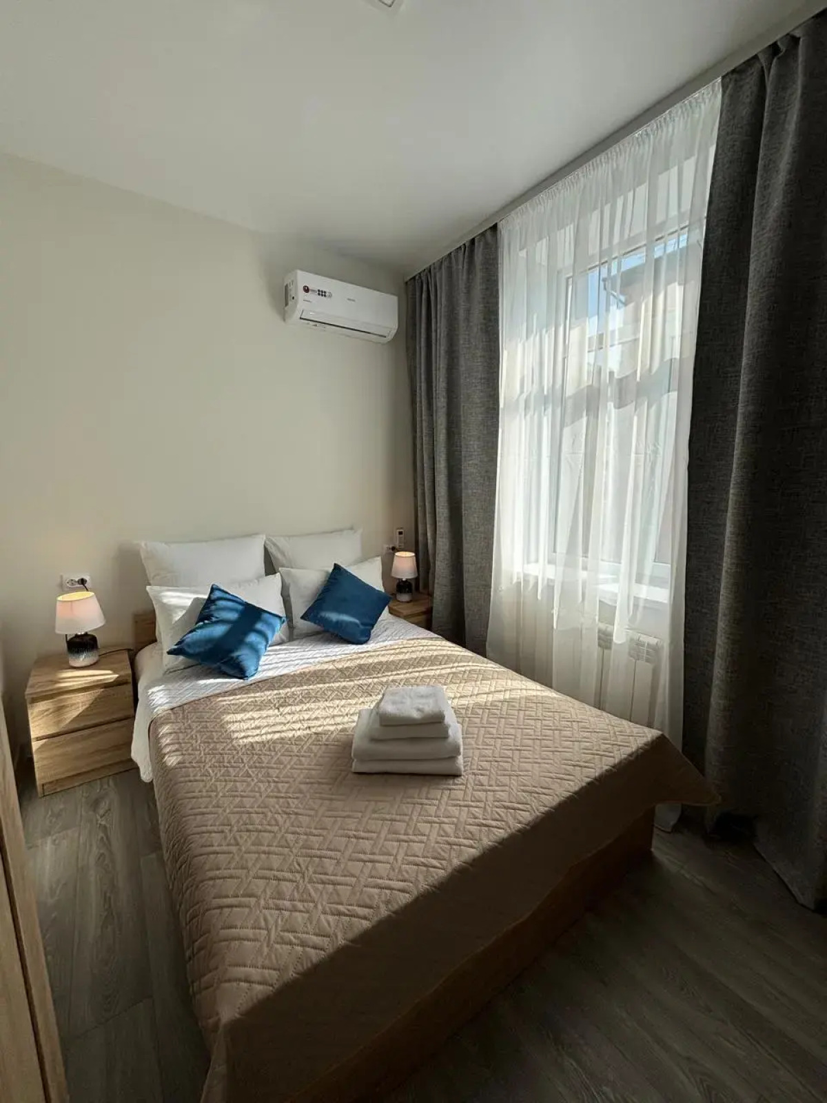 Меблированные комнаты Меблированные  Апартаменты на Авраменко 15а