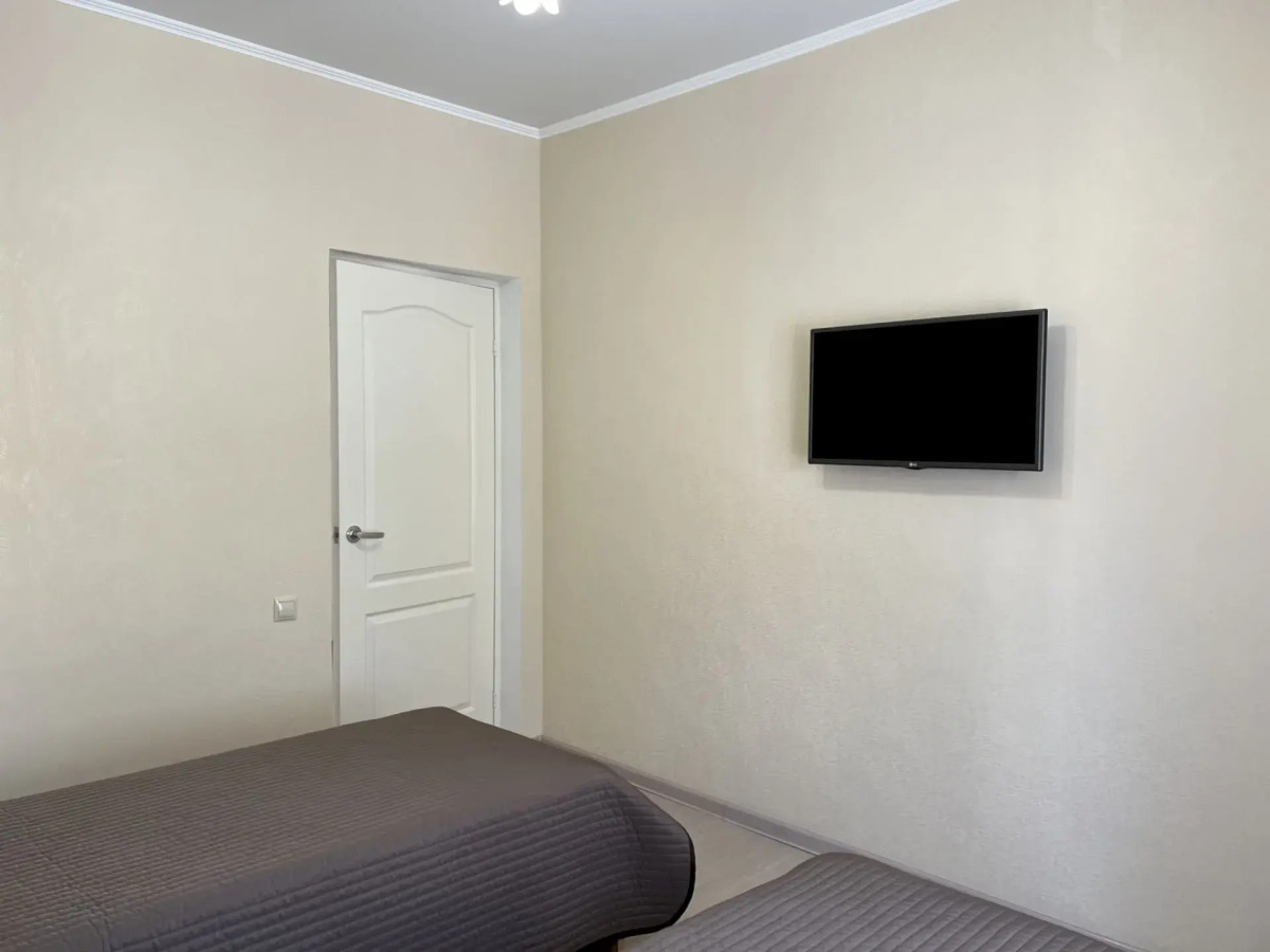 Частный Дом 120 2 Комнатный Этаж с Кухней