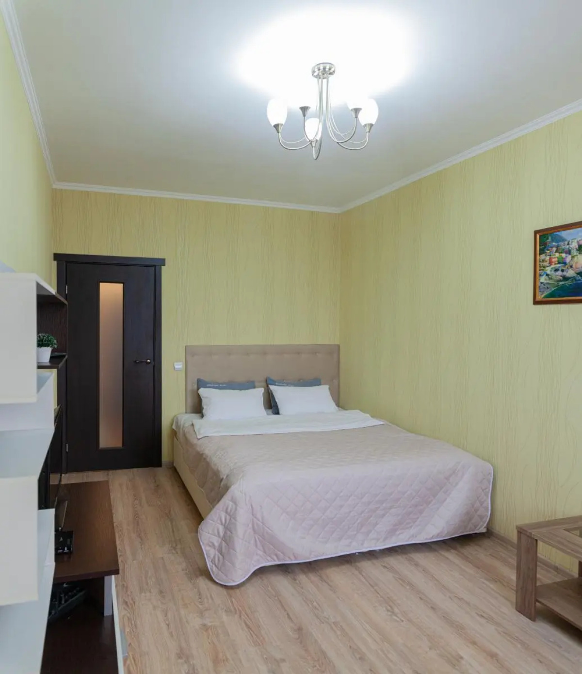 Апартаменты однокомнатные (137) Серебровская 91