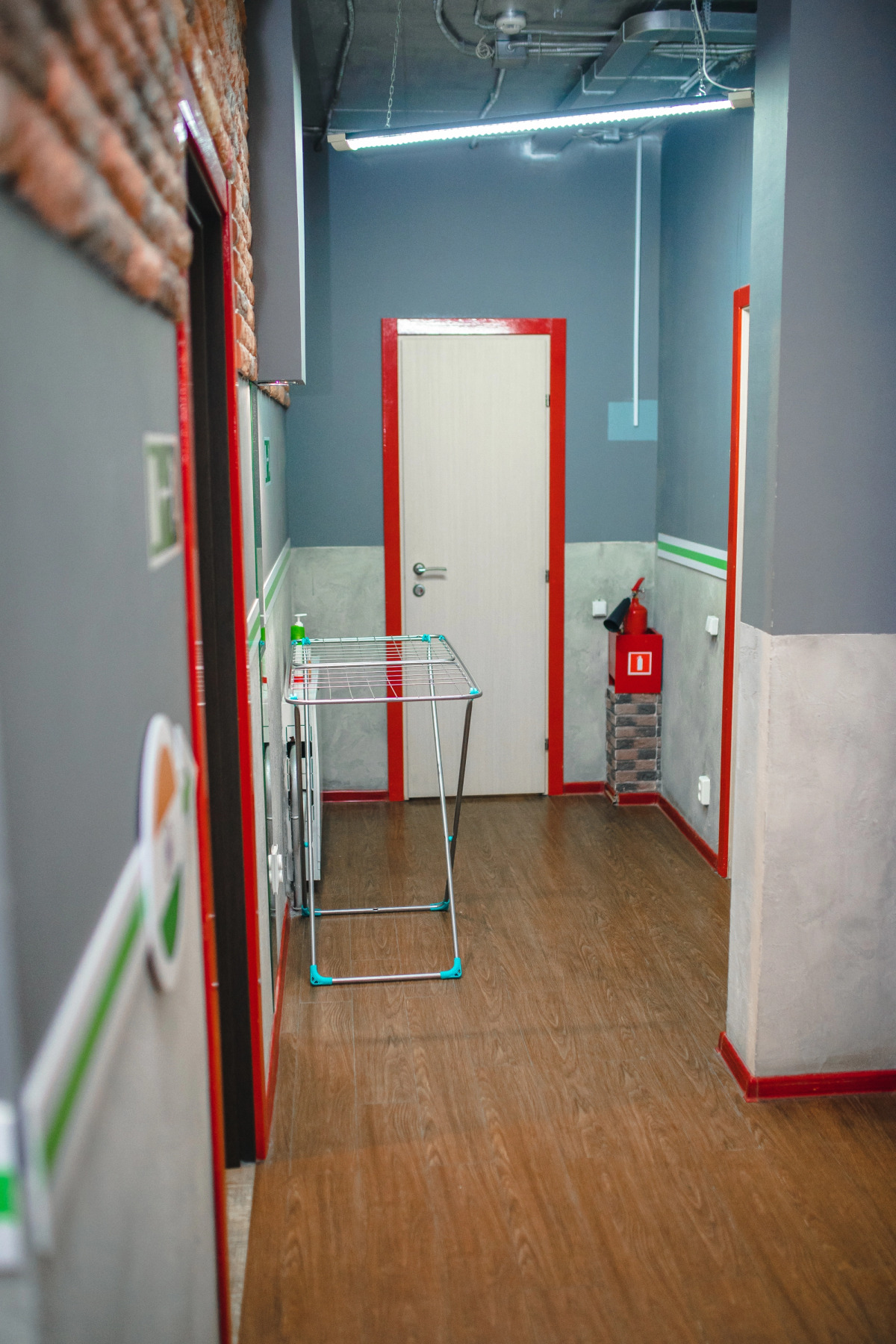 Отель Traveler's Hotel