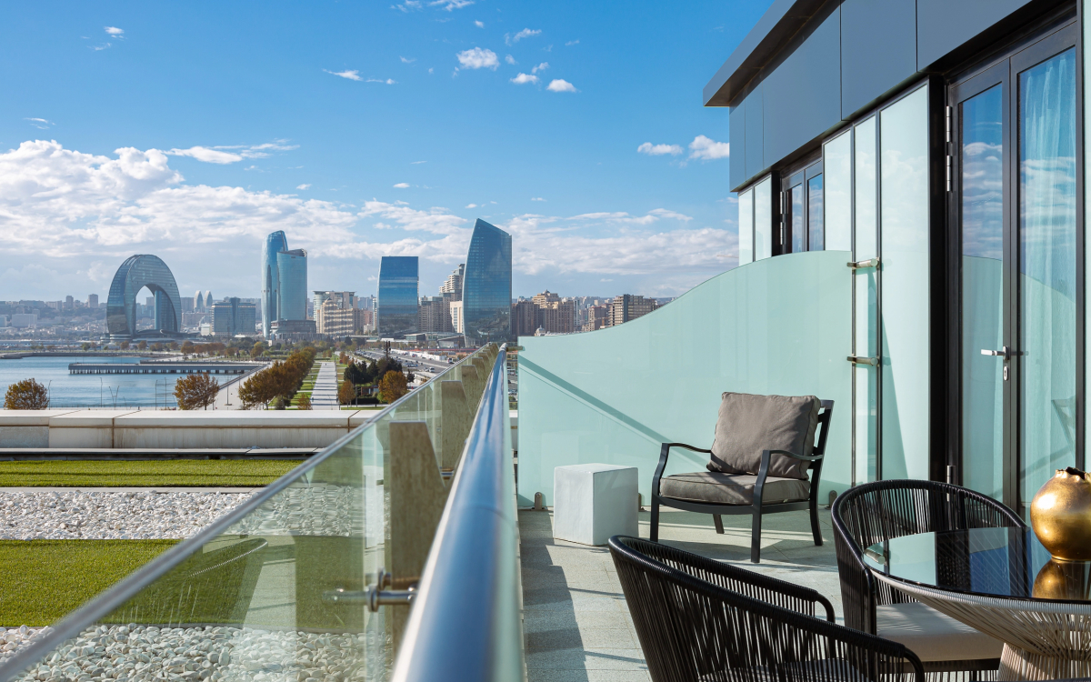 Отель Baku Marriott Hotel Boulevard