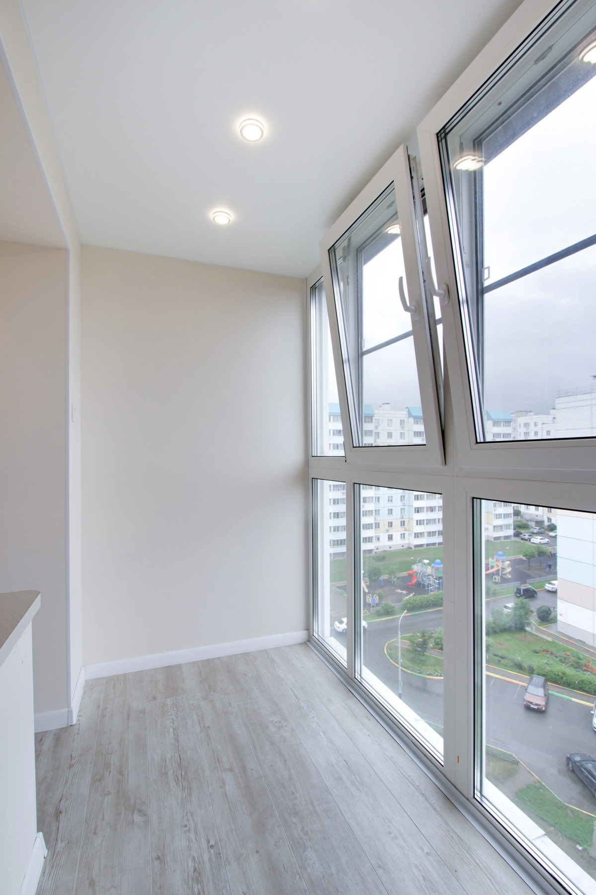 Апартаменты Трёхкомнатные в центре города по Ленинградской 2