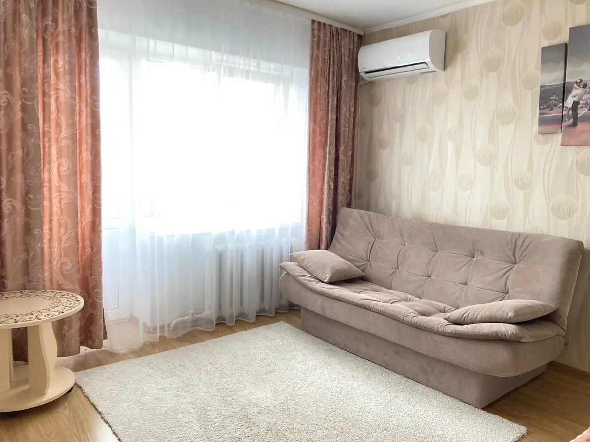 Квартира Проспект 100летия Владивостока 100А