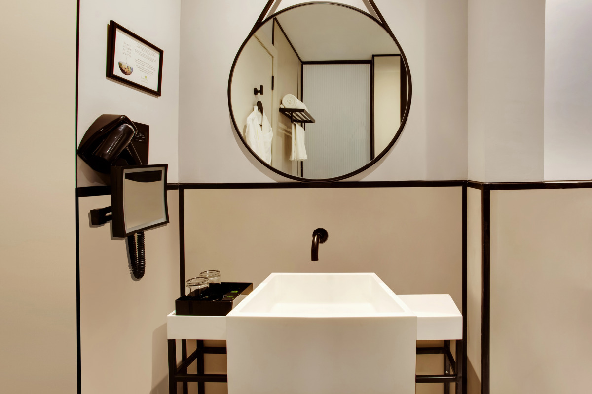 Отель Lemon Tree Hotel Jumeirah Dubai