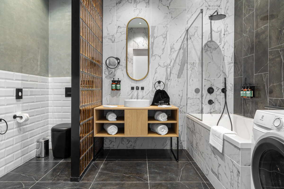 The Basilian Minsk hotel, Curio Collection by Hilton