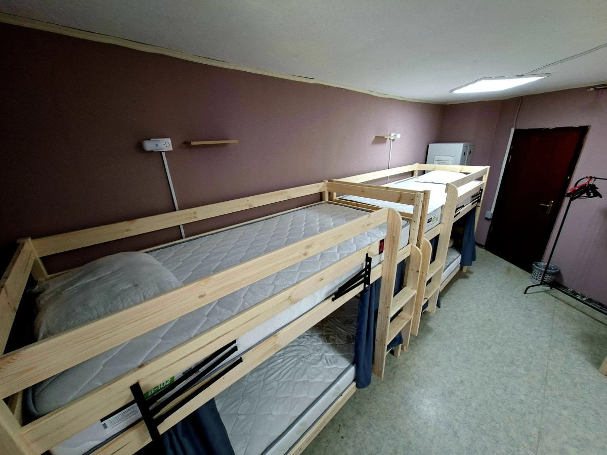 Хостел Гости