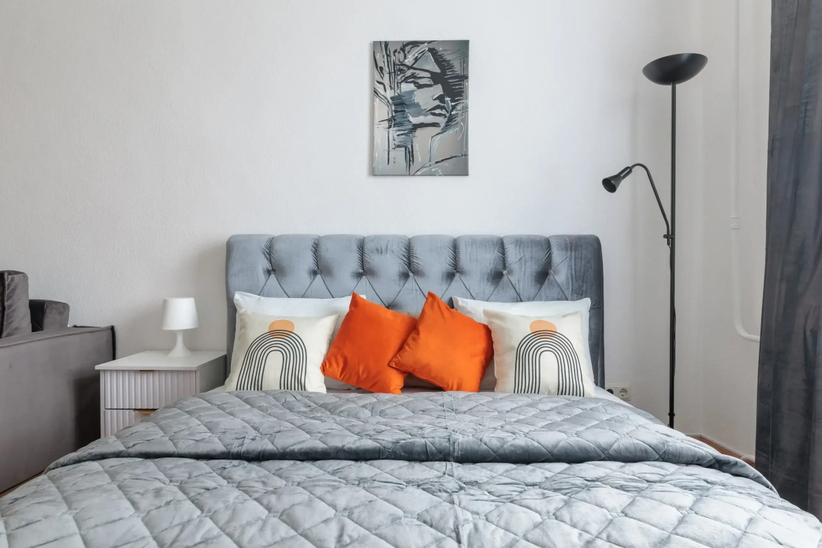 Апартаменты у Дворцовой площади DereMRents ДереМРентс