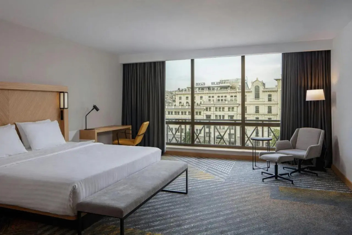 Отель Courtyard by Marriott Tbilisi