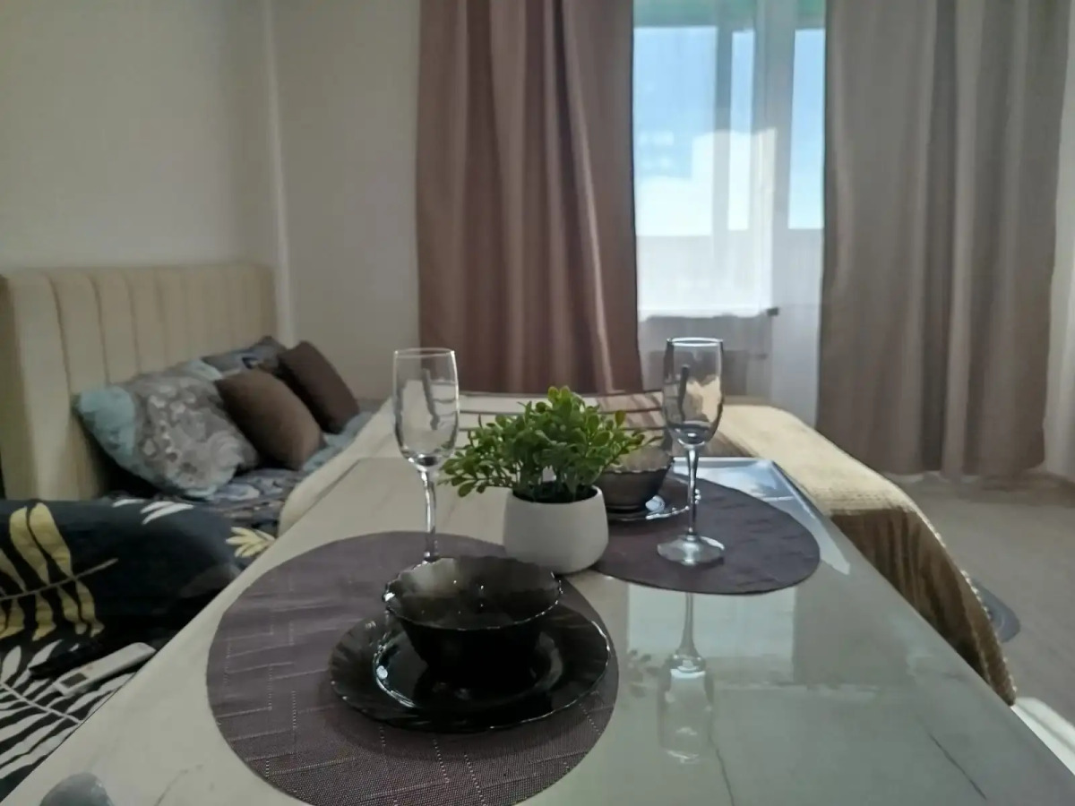 Квартира студия live in comfort на Современников 8