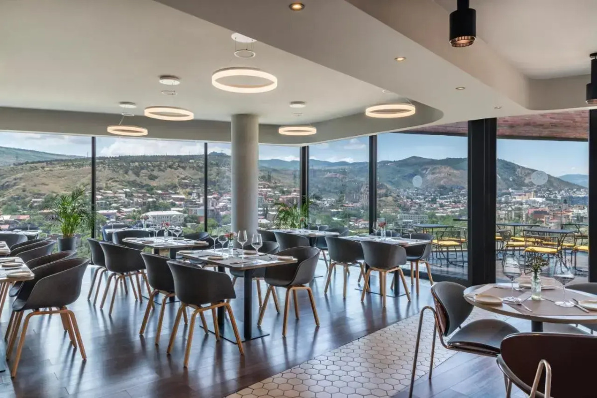 Hotel Golden Tulip Design Tbilisi