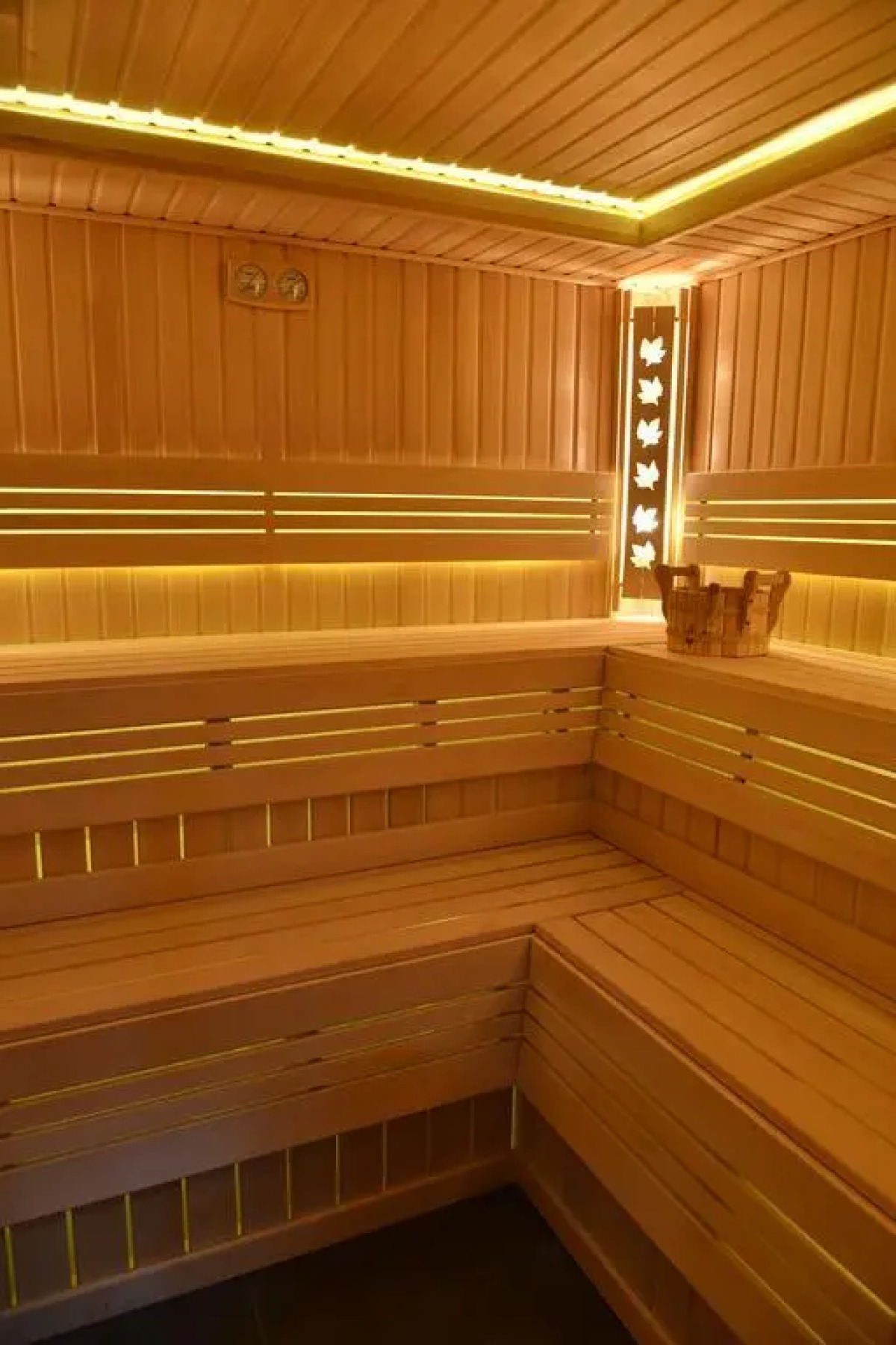 Отель Krokus Plaza