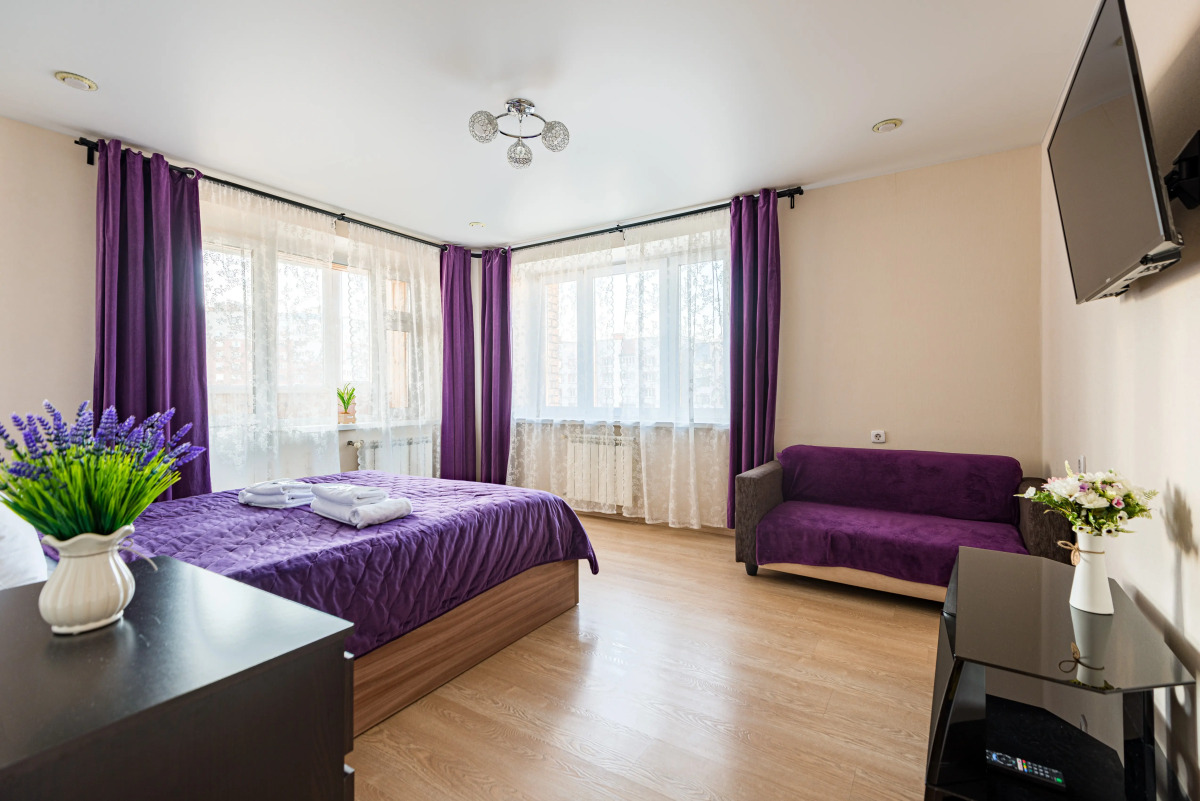 Квартира 1-к у залива на Маркова 8/1 от RentAp, 4 сп.места