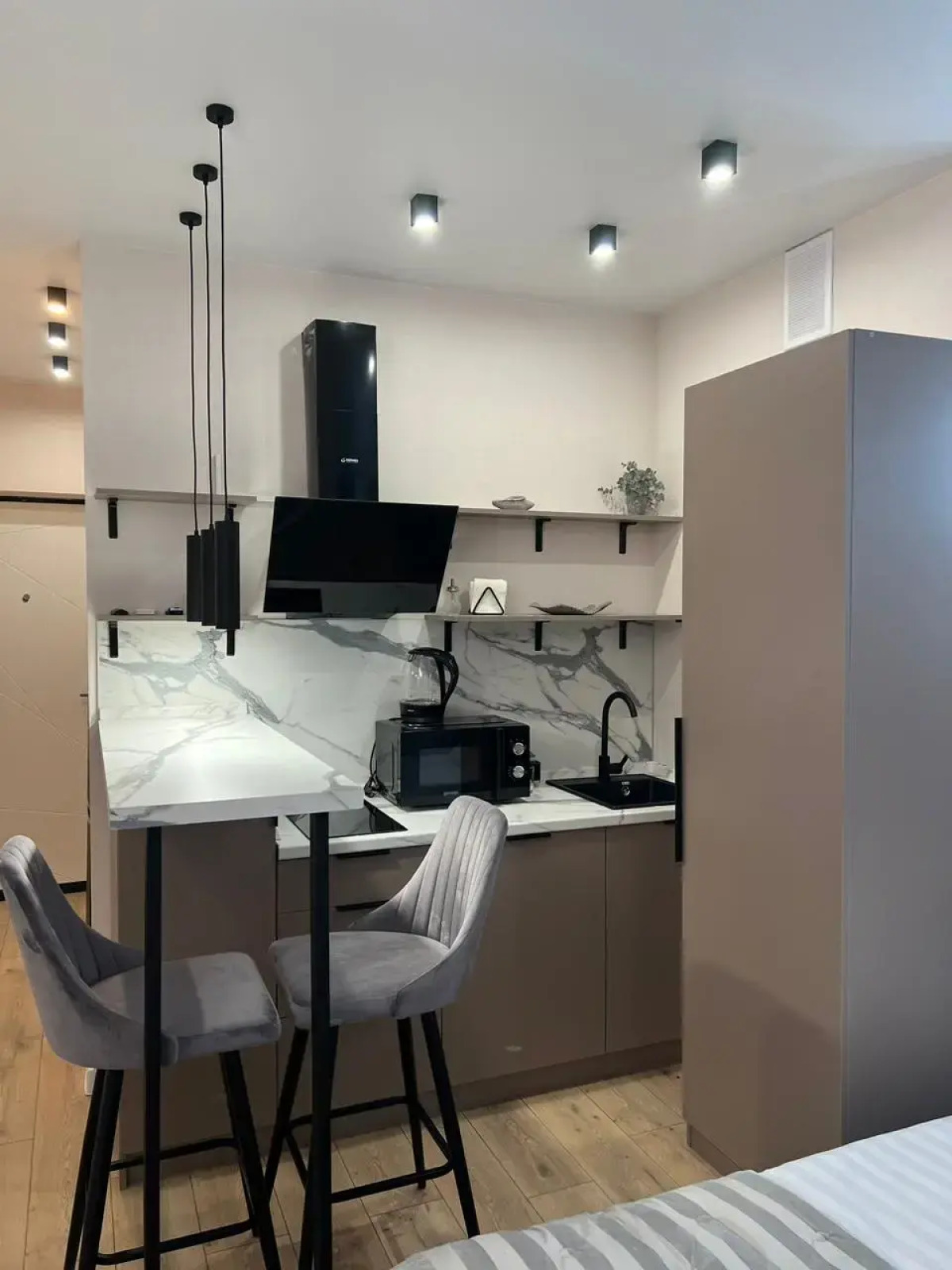 Квартира Студия на 16 этаже (649)