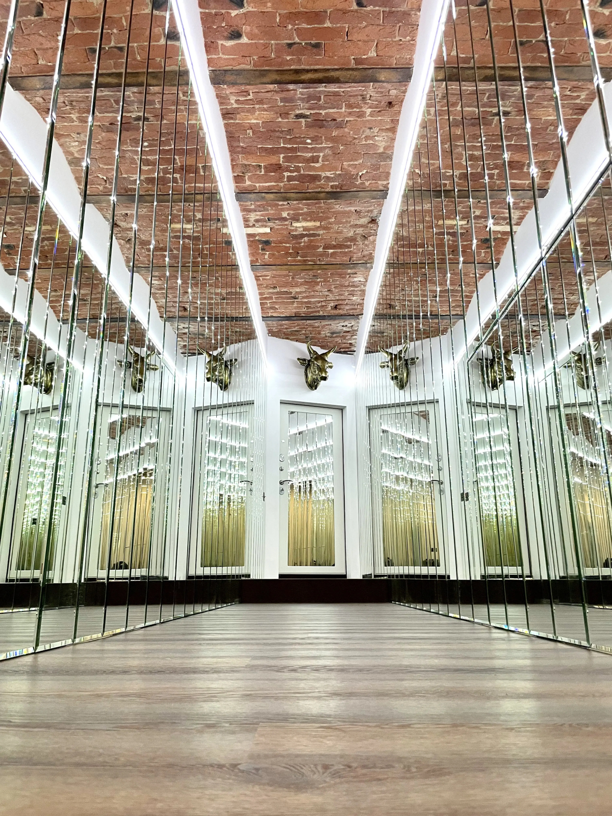 Апартаменты hth24 Chaikovskogo style 1