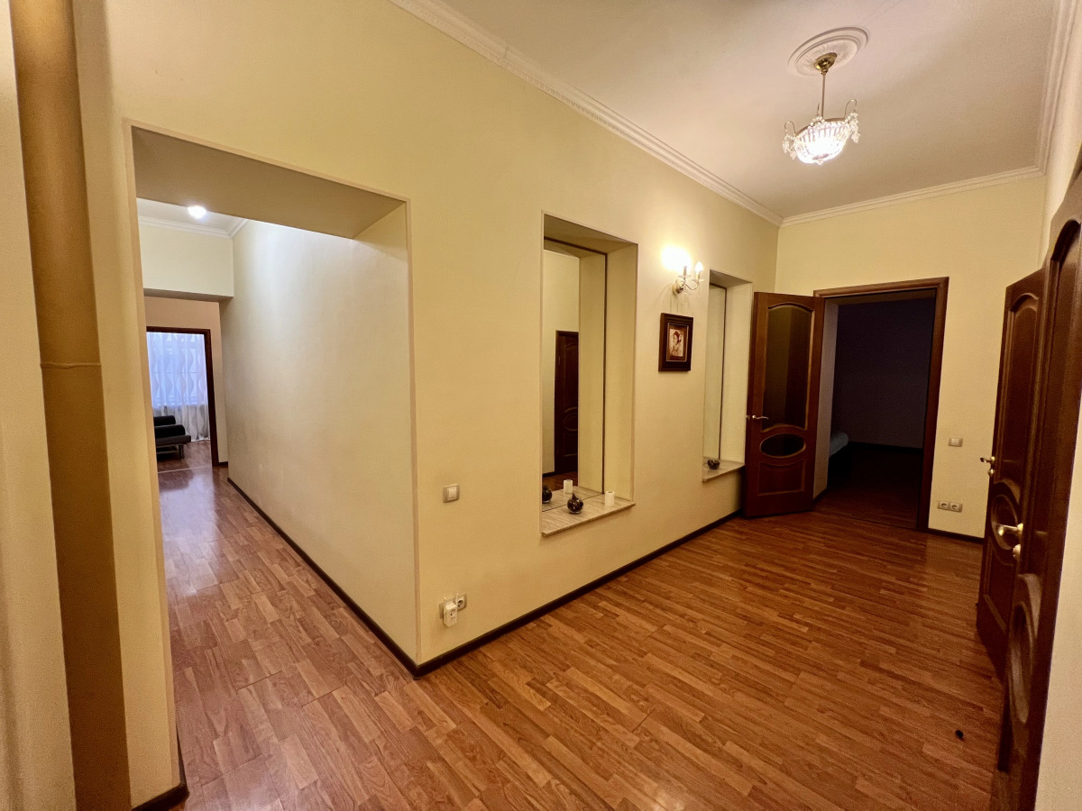 Апартаменты Большая Морская 21 трехкомнатные