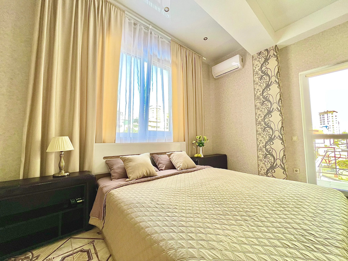 Апартаменты в центральном Сочи рядом с морем