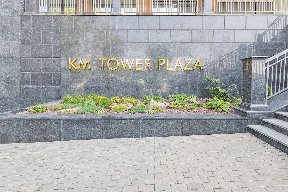 Апартаменты Просторная студия в центре на ул. Горького 23а Сова-Дом