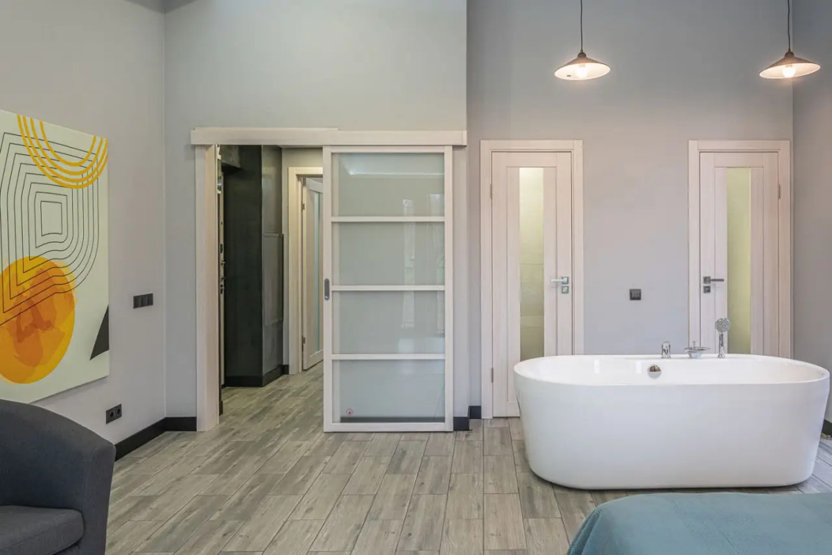 Отель Шепот