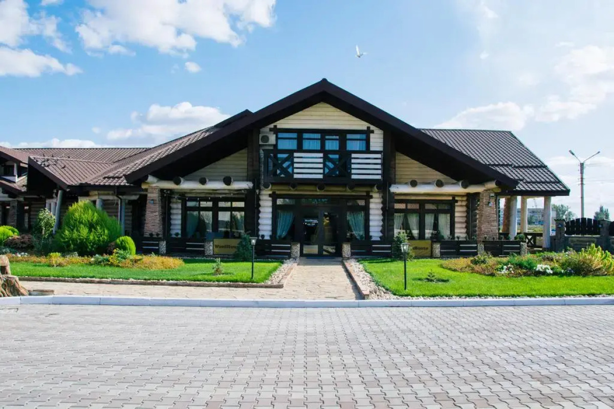 Отель WoodHouse