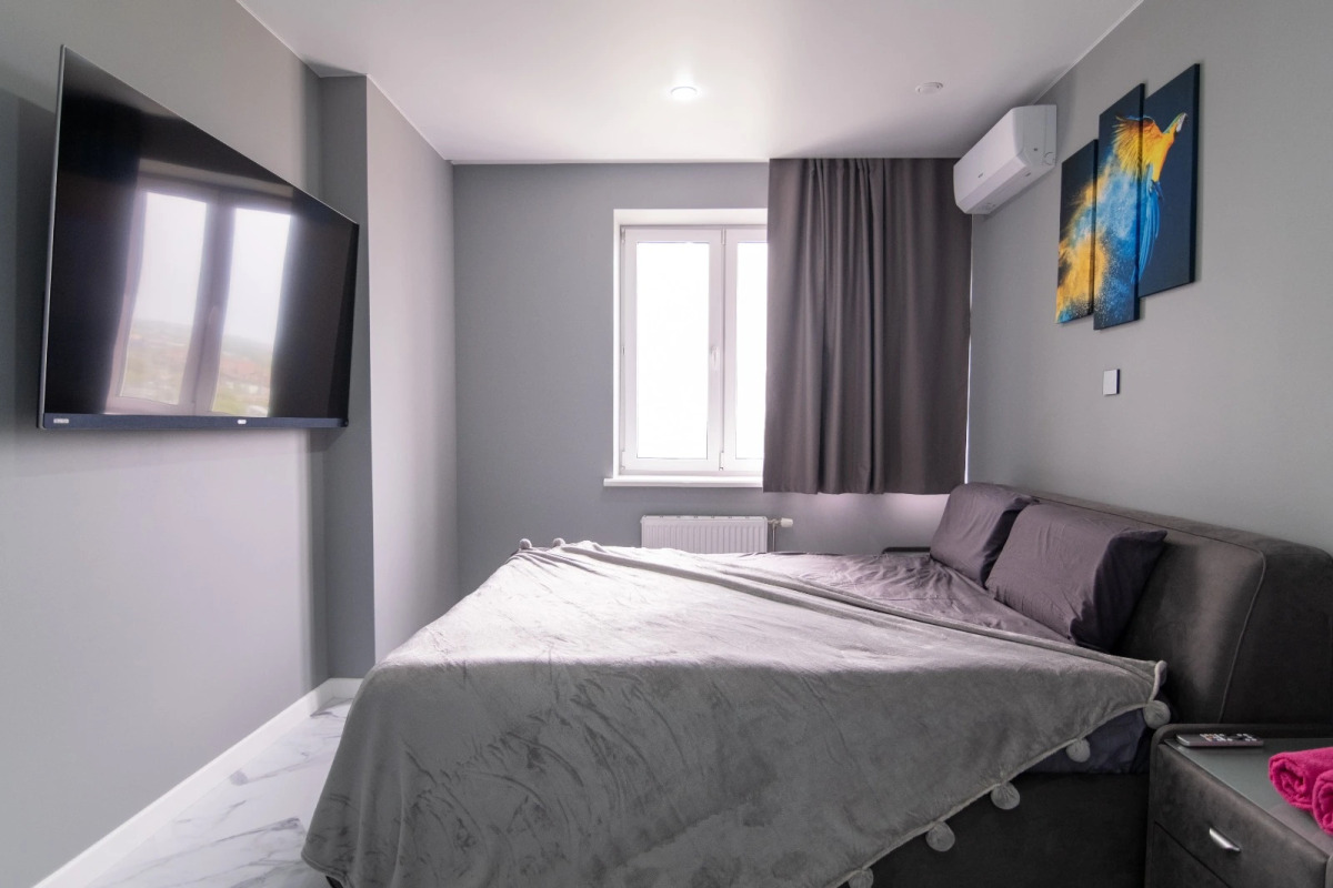 Апартаменты Hedonism Aparts со Стильным Ремонтом в Тихом Районе