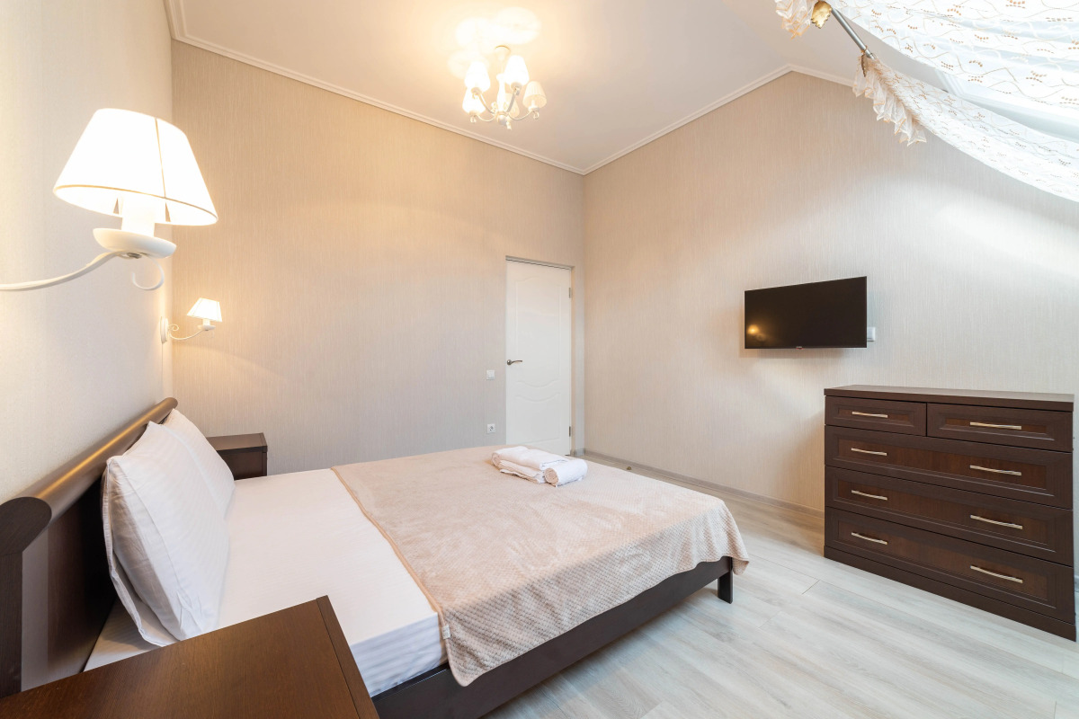 Квартира уникальная с двумя спальнями в 2х минутах от тц Мандарин