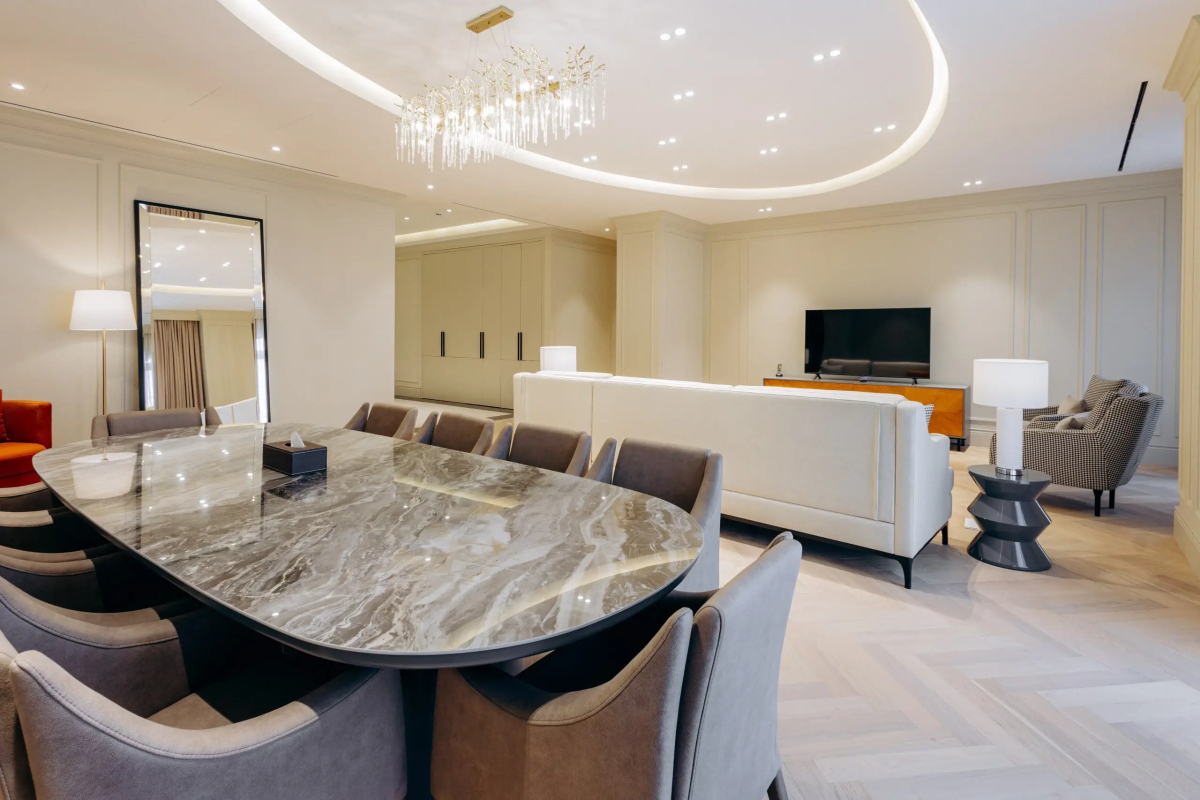 Апарт-отель Four Seasons