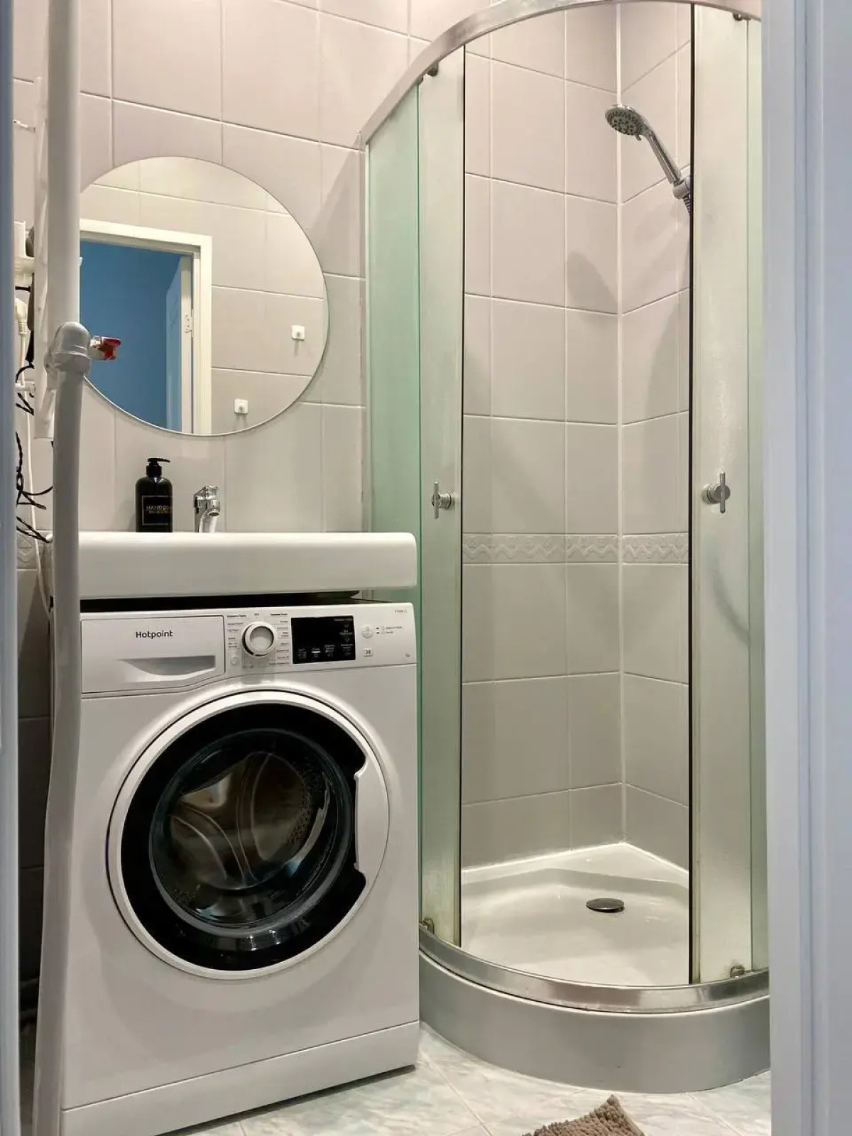 Апартаменты трехкомнатные рядом с набережной