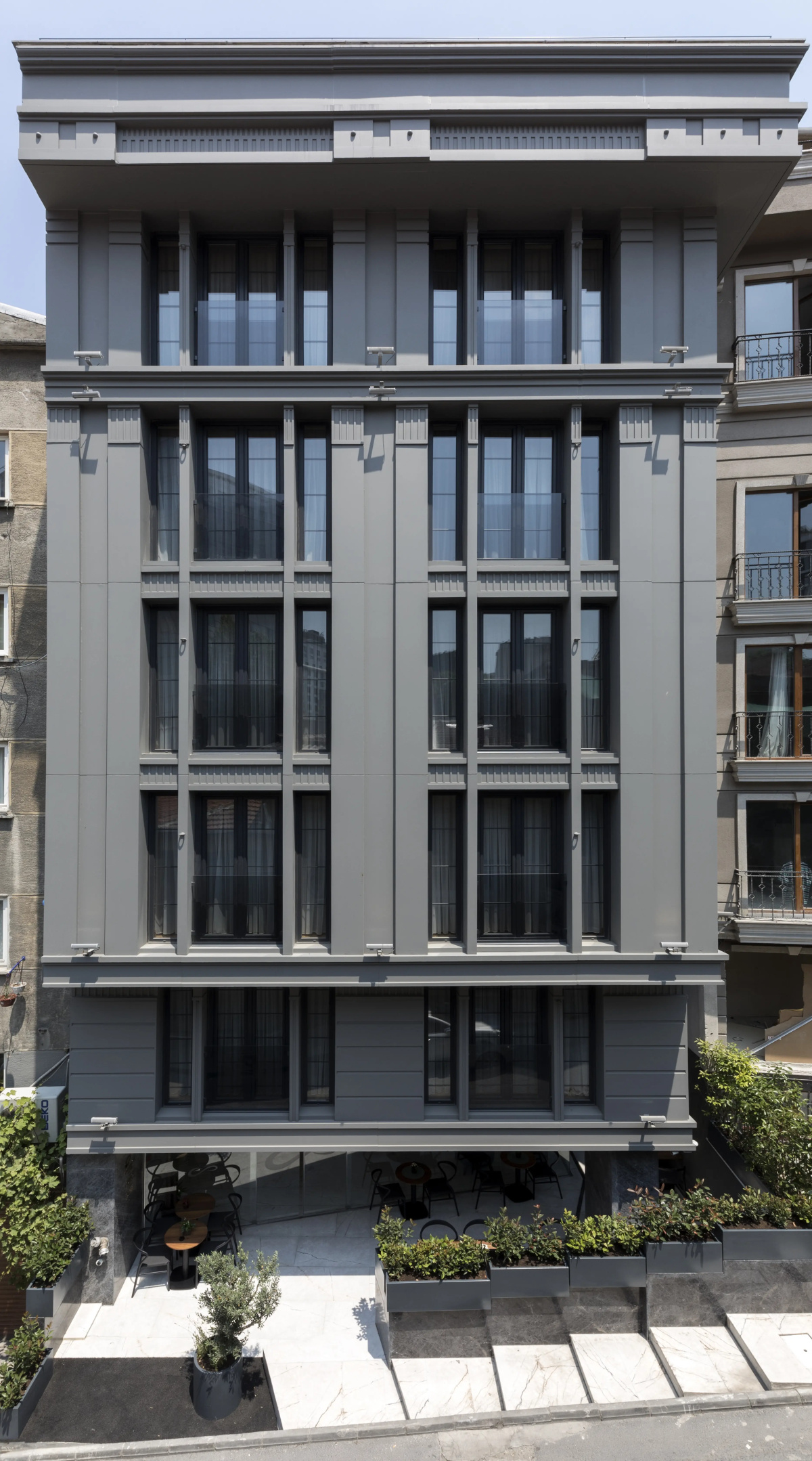 Endless Art Hotel