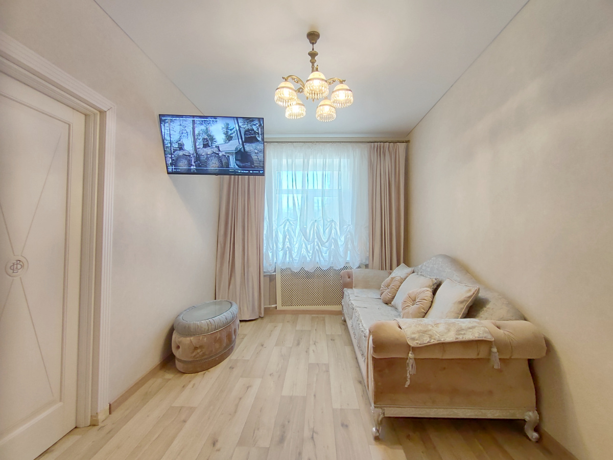 Квартира Сталинка у Кремля в центре
