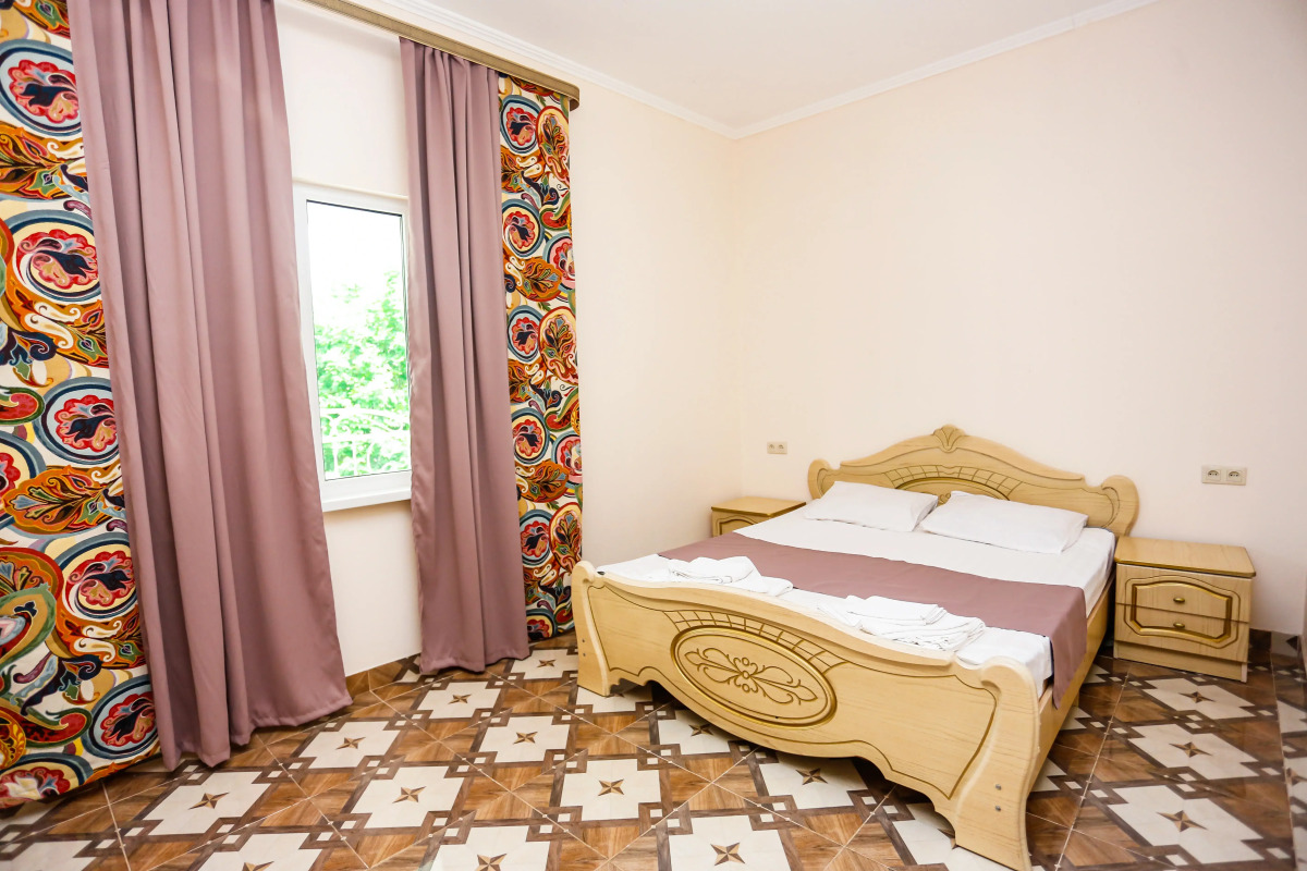 Отель Сабина