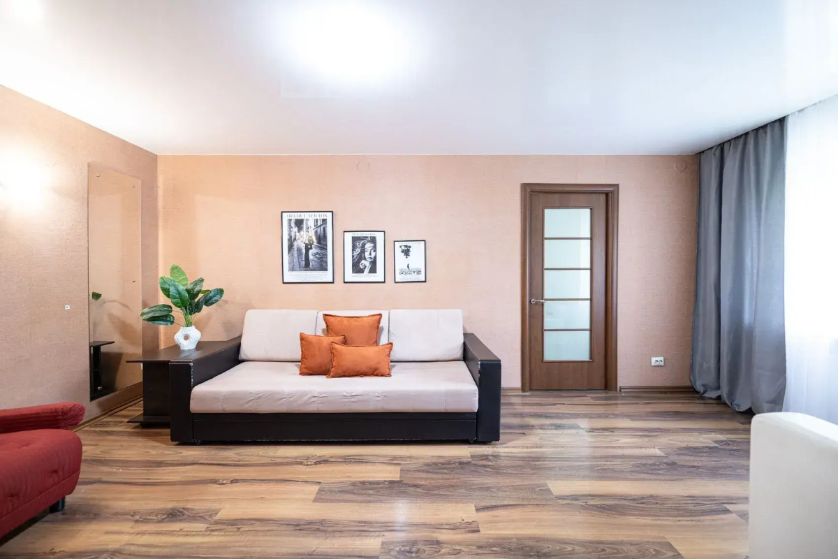 Апартаменты Пять Звёзд на Энтузиастов