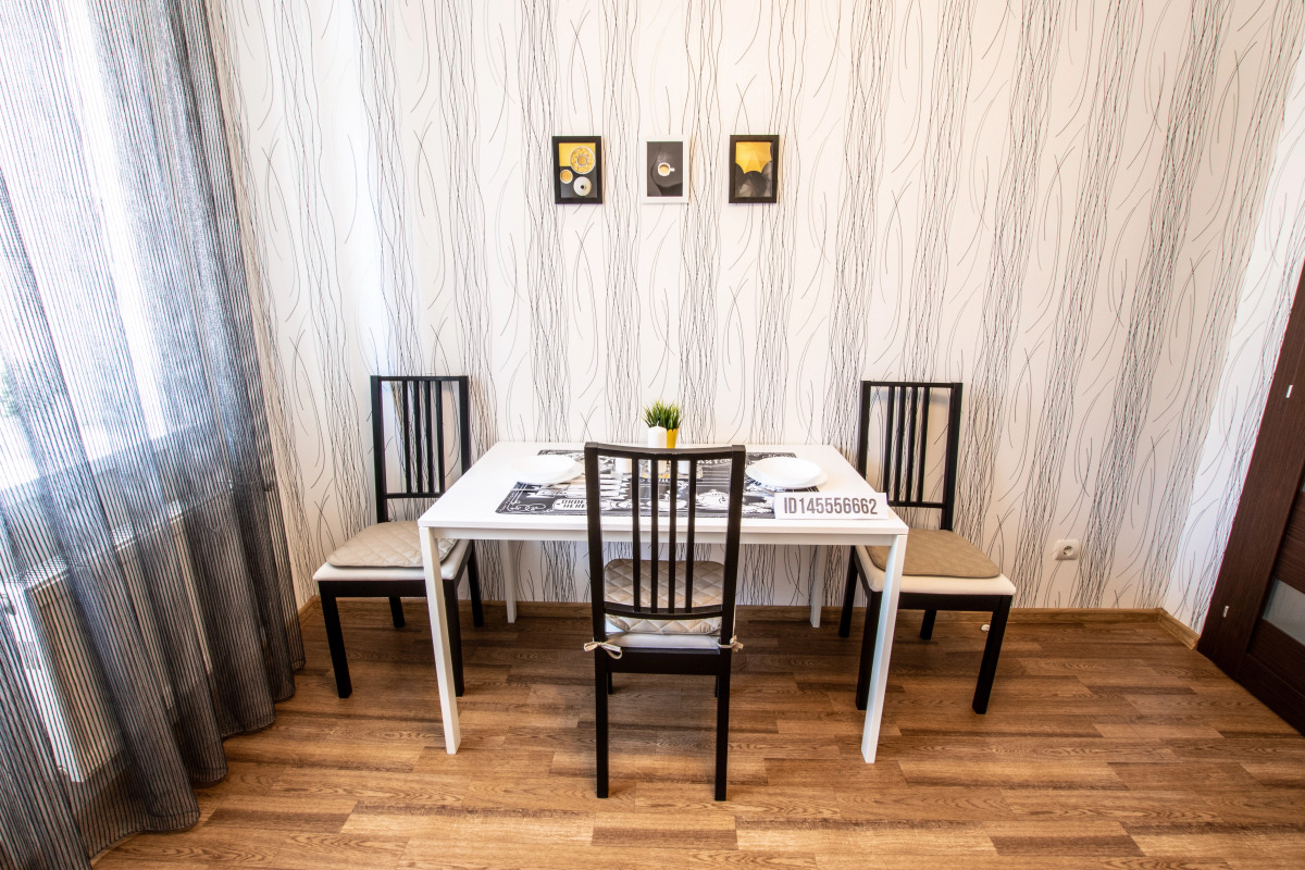 Квартира у парка Галицкого Апарт-Отелика на Восточно-Кругликовской