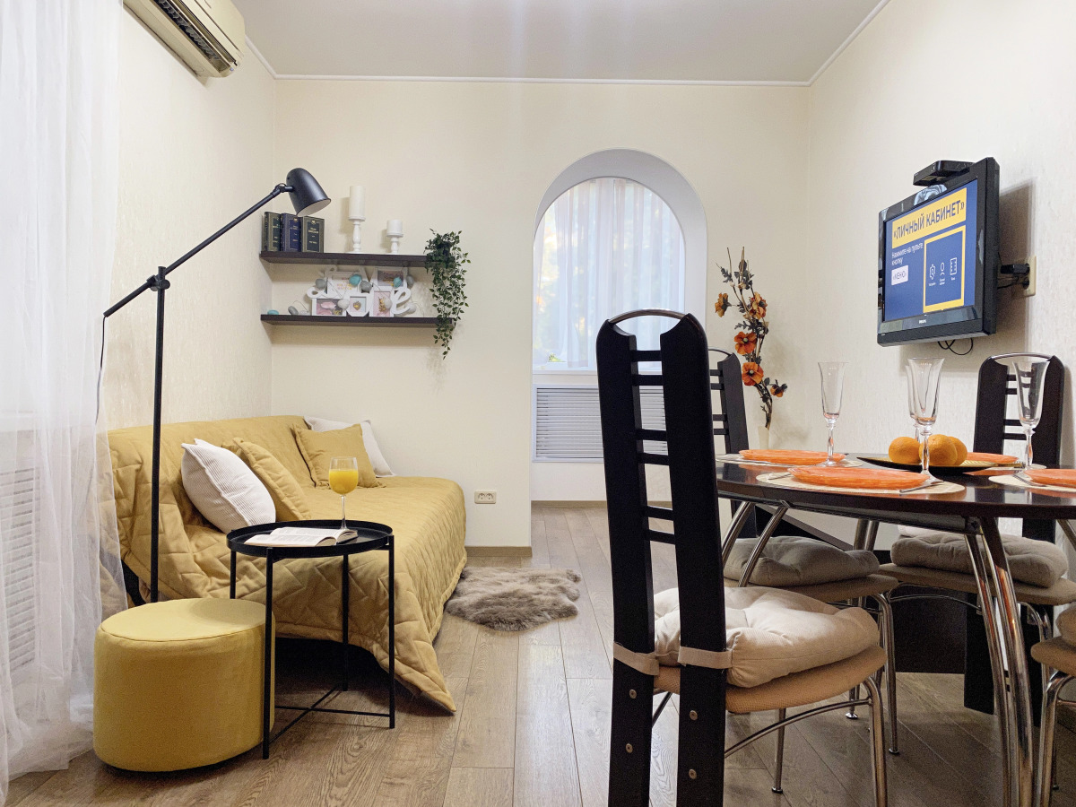 Апартаменты Стильная Квартира Возле Комсомольского Парка by Sutki26